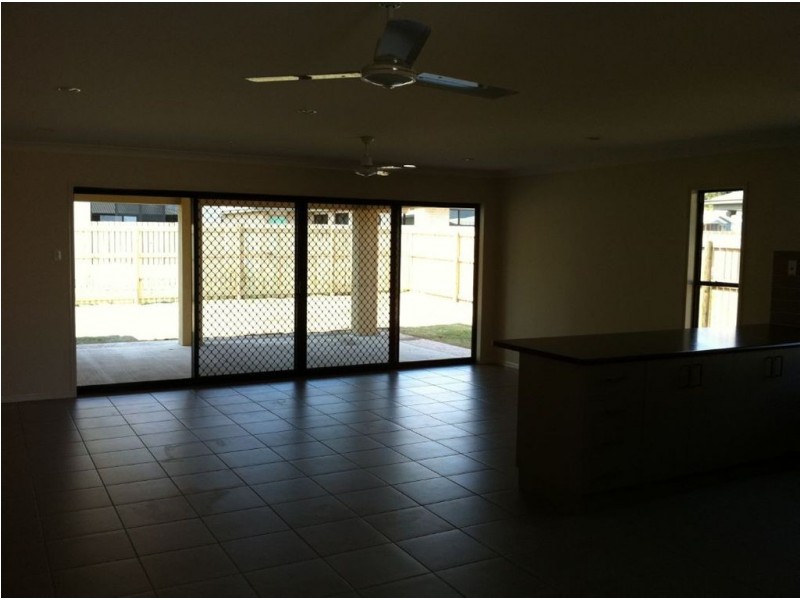 26 Sonoran Street, Rural View QLD 4740