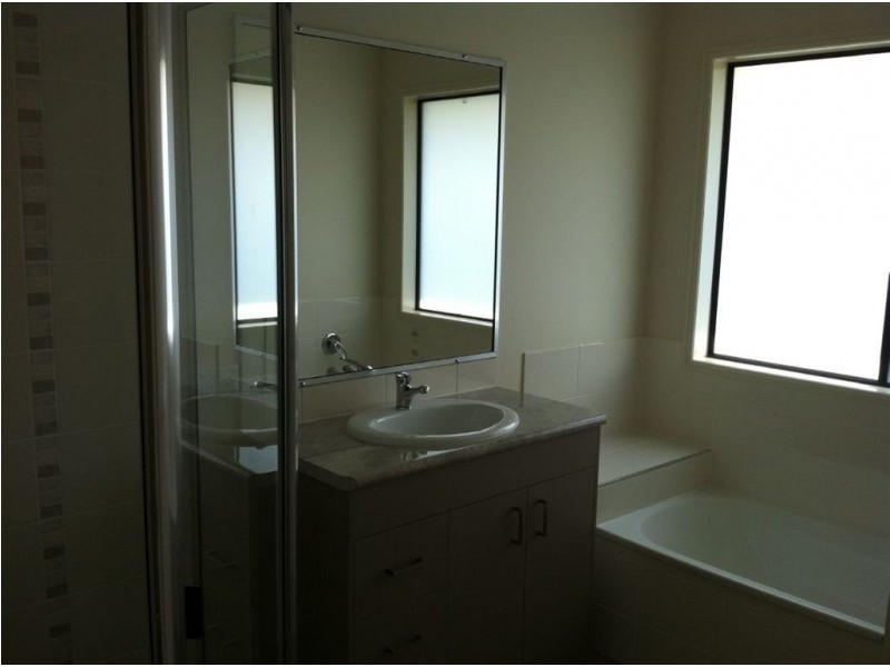 26 Sonoran Street, Rural View QLD 4740