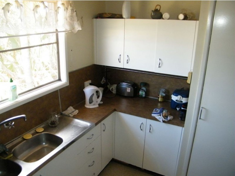 30 DeCastella Drive, Moranbah QLD 4744