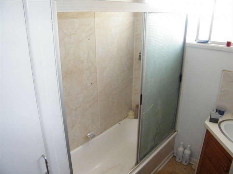 30 DeCastella Drive, Moranbah QLD 4744