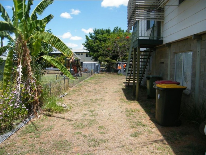 30 DeCastella Drive, Moranbah QLD 4744