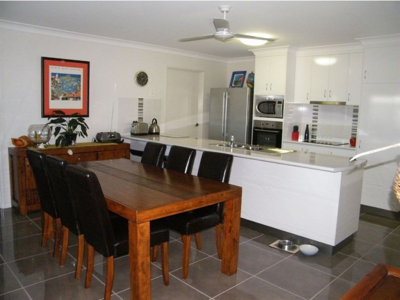 1 Amelia Drive, Mirani QLD 4754