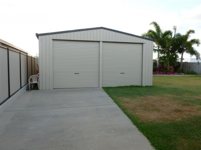 4 Joseph Court, Glenella QLD 4740