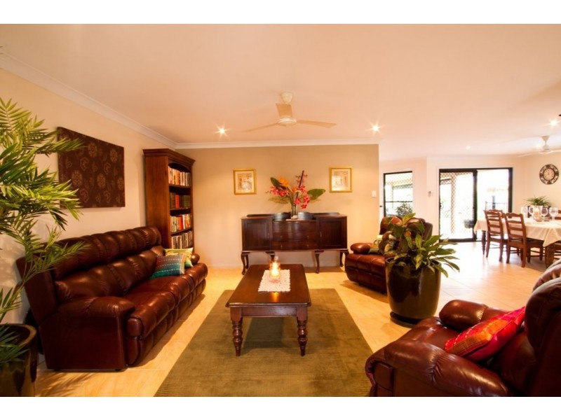 10 Gingham Street, Glenella QLD 4740