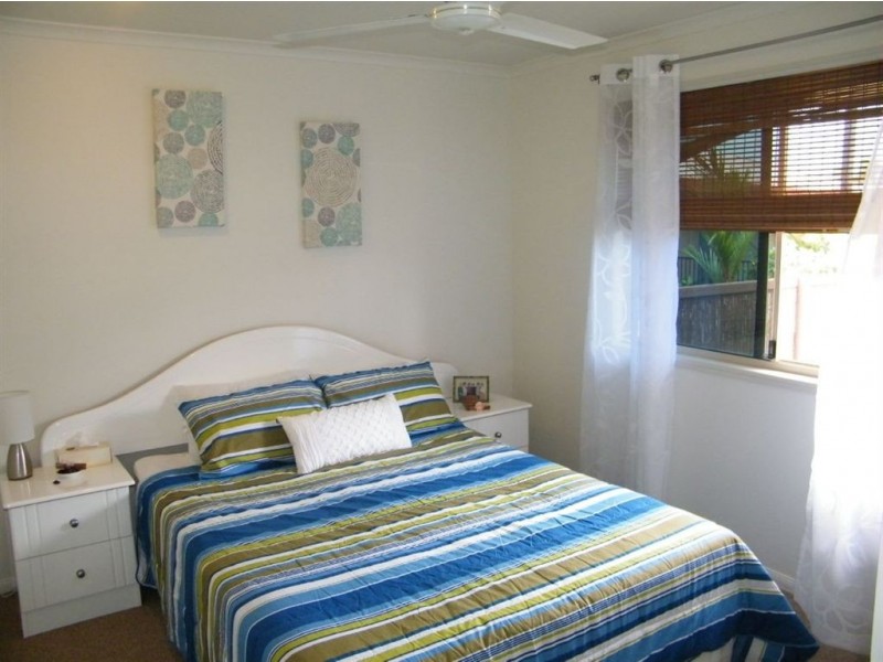 4 Vailala Rise, Rural View QLD 4740