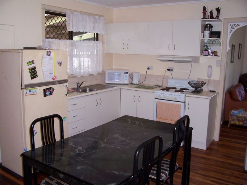 20 Magpie Street, Slade Point QLD 4740