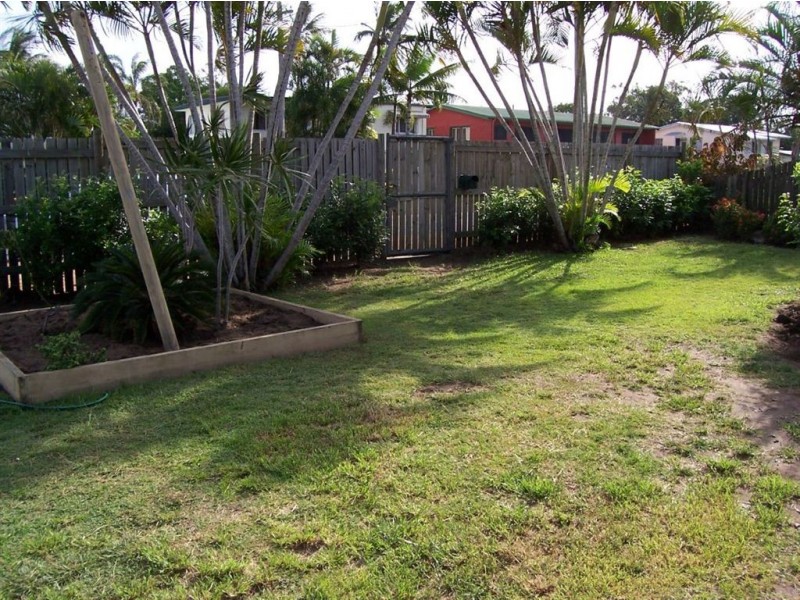20 Magpie Street, Slade Point QLD 4740