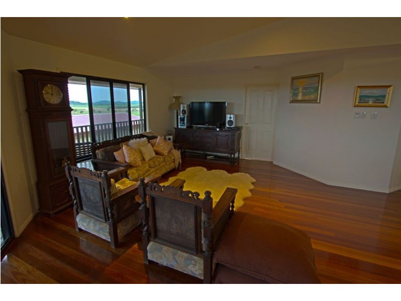 6 Essex Court, Mackay QLD 4740