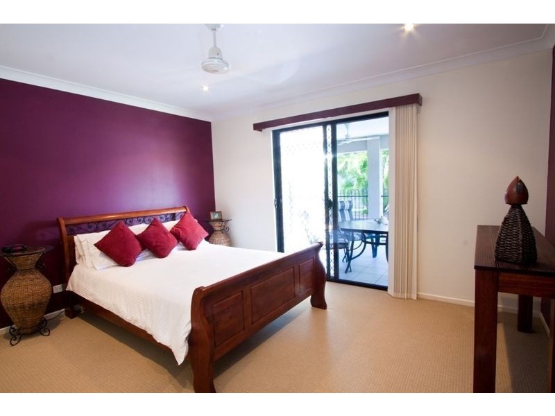 2 Seaside Place, Blacks Beach QLD 4740