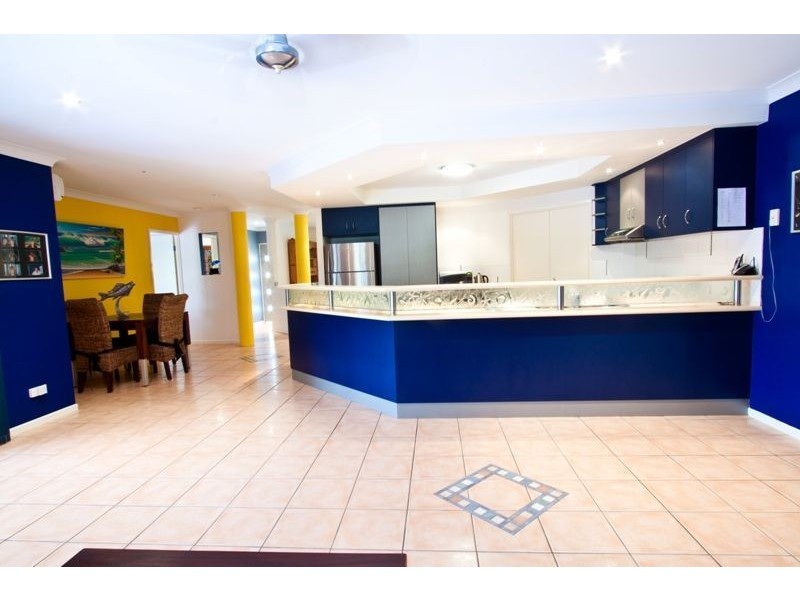 2 Seaside Place, Blacks Beach QLD 4740