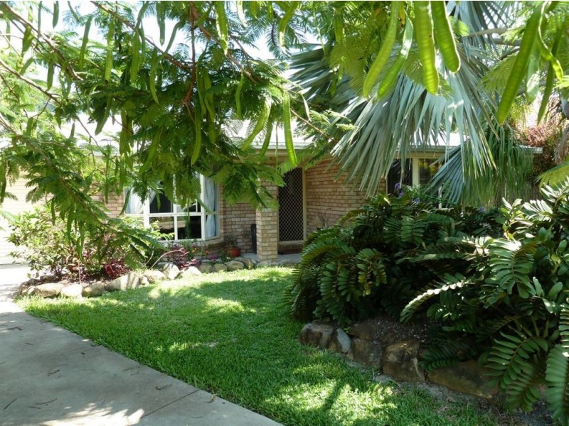 10 Beschen Court, Blacks Beach QLD 4740