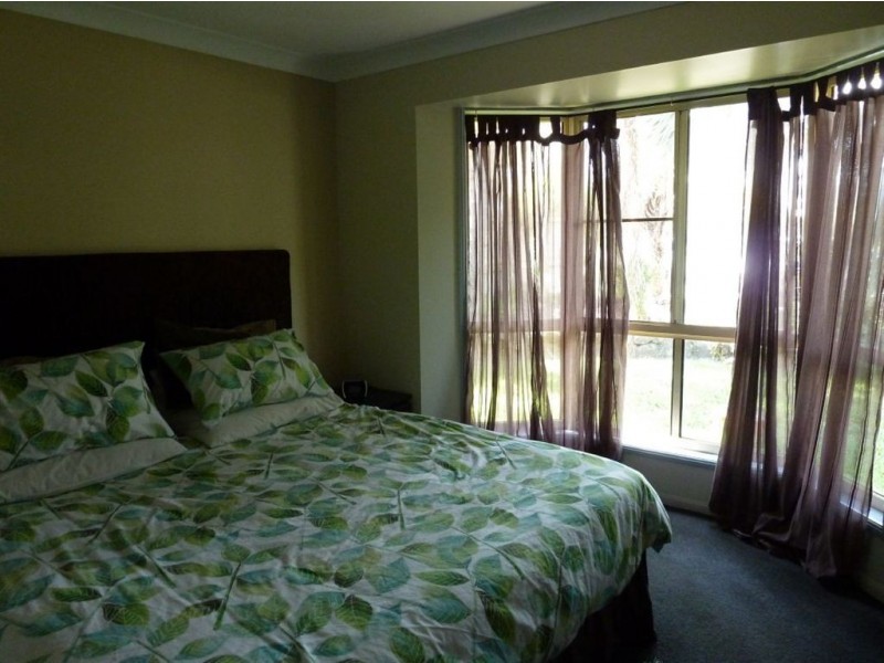 10 Beschen Court, Blacks Beach QLD 4740