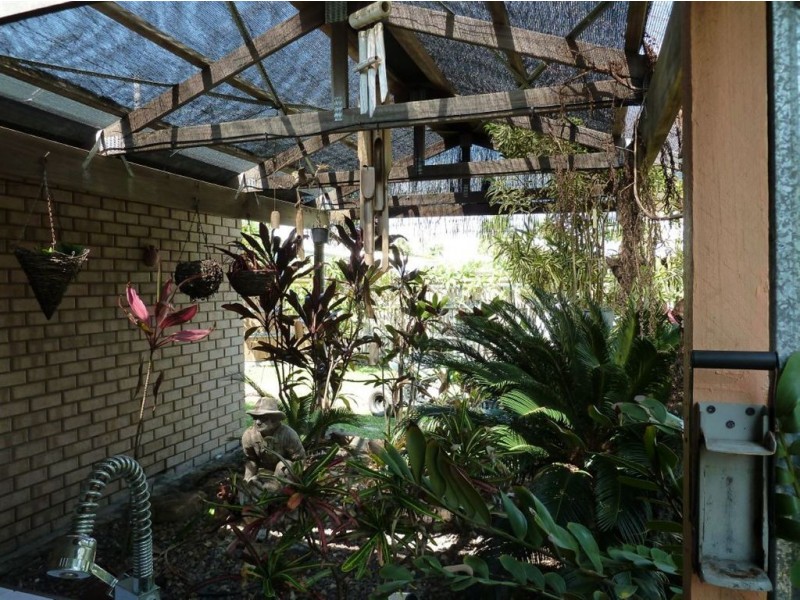 10 Beschen Court, Blacks Beach QLD 4740