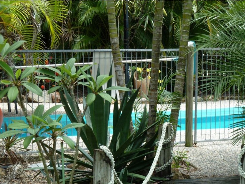 10 Beschen Court, Blacks Beach QLD 4740