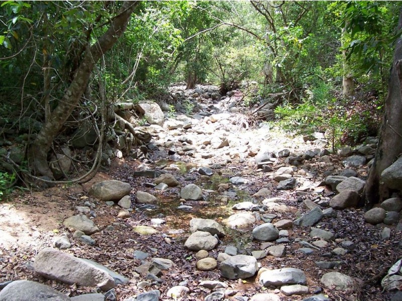 15 Trevethans Road, Eton QLD 4741