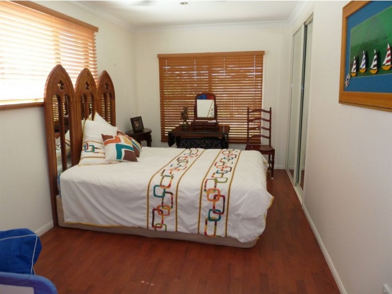 22 Redcliffe Avenue, Seaforth QLD 4741