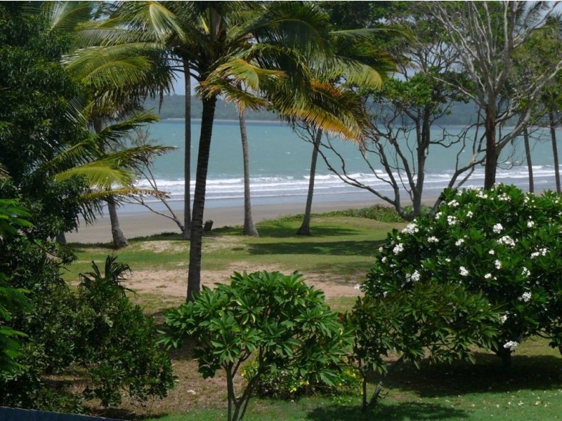 22 Redcliffe Avenue, Seaforth QLD 4741