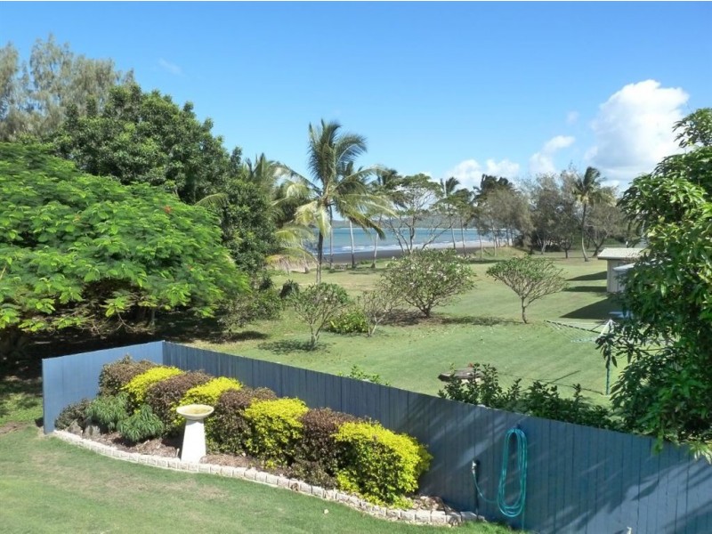 22 Redcliffe Avenue, Seaforth QLD 4741