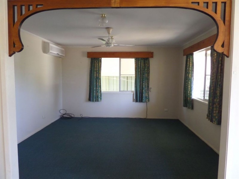 29 Beardmore Crescent, Dysart QLD 4745