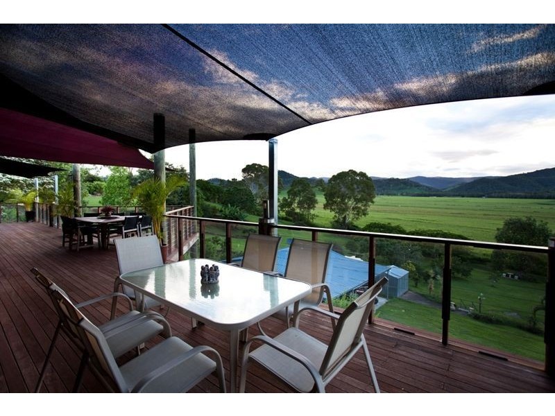 20 Grieshaber Drive, Sarina QLD 4737
