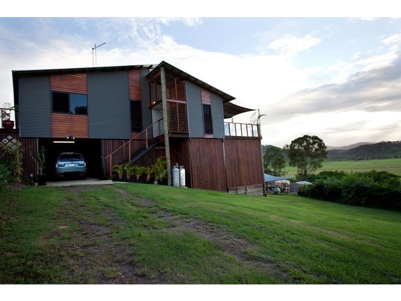 20 Grieshaber Drive, Sarina QLD 4737