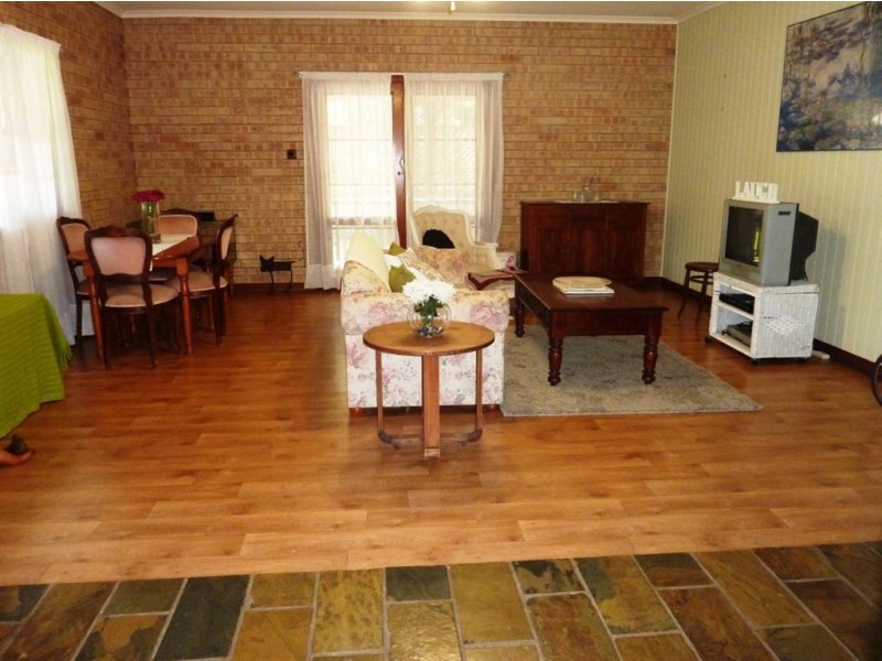 12 Griffiths Drive, Pleystowe QLD 4741