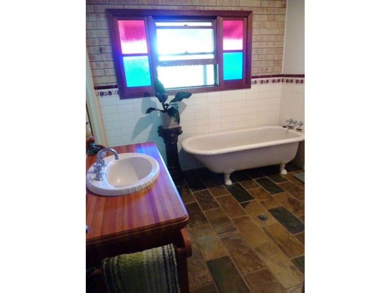 12 Griffiths Drive, Pleystowe QLD 4741