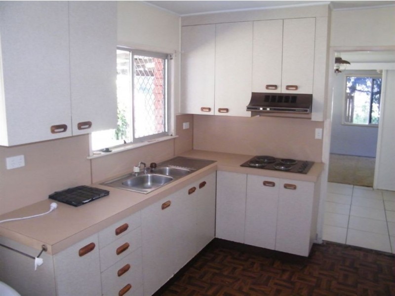 1 Ibis Street, Slade Point QLD 4740
