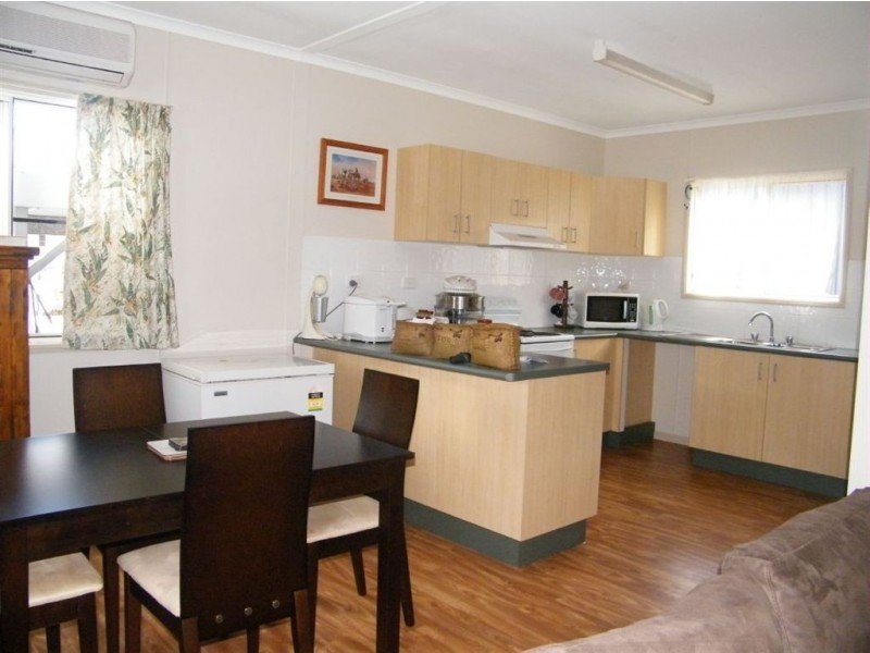 7 Murphy Street, Seaforth QLD 4741