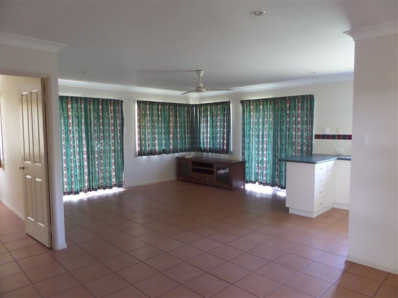 2/3 Gracie Court, Walkerston QLD 4751