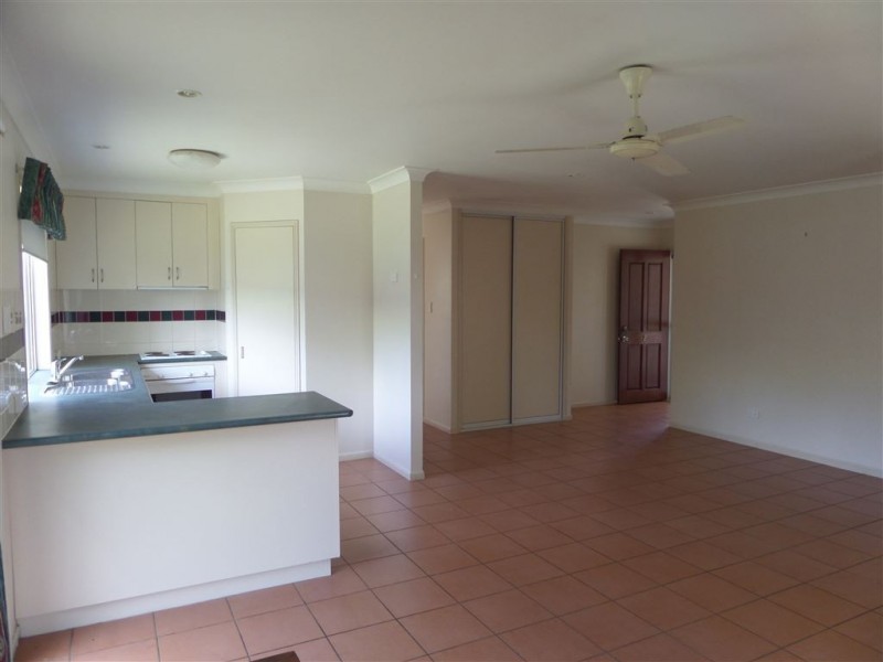 2/3 Gracie Court, Walkerston QLD 4751