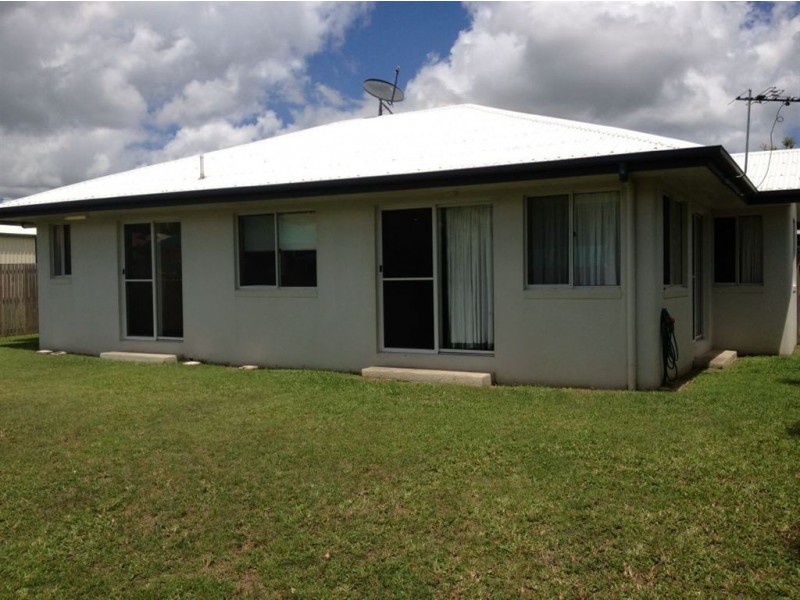 2/3 Gracie Court, Walkerston QLD 4751