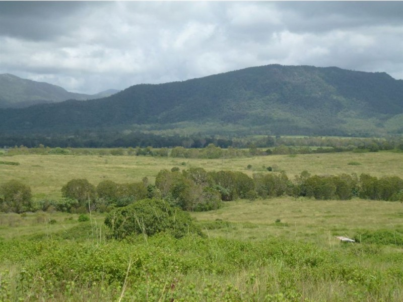 93 Wales Road, Yalboroo QLD 4741