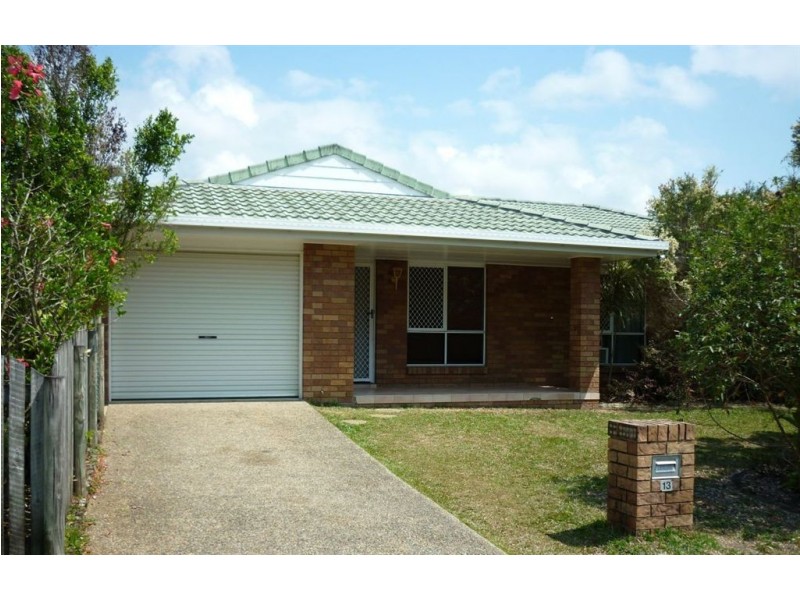 13 Broomdykes Drive, Beaconsfield QLD 4740