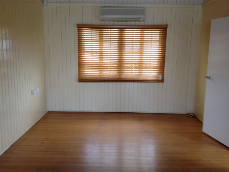 104 Alfred Street, South Mackay QLD 4740
