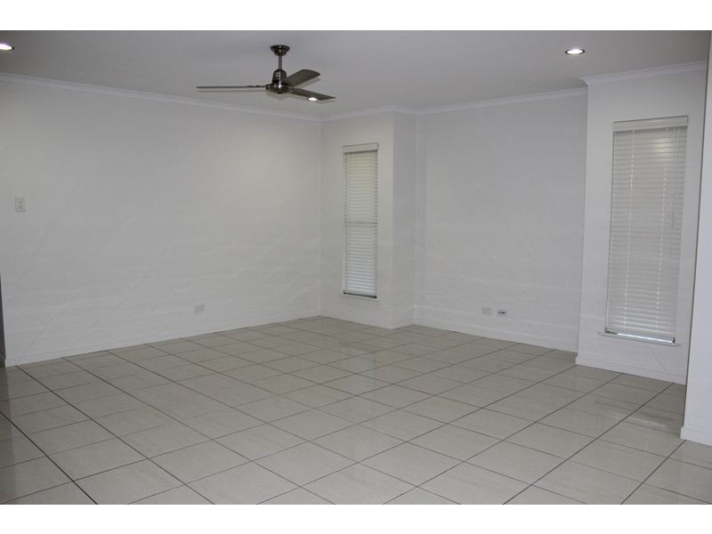 62 Cinnamon Drive, Glenella QLD 4740