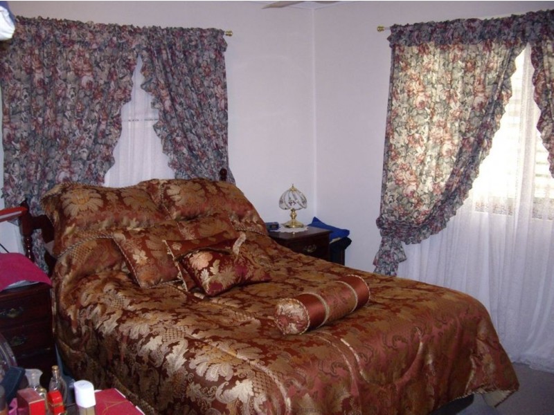 11 Casey Court, Moranbah QLD 4744