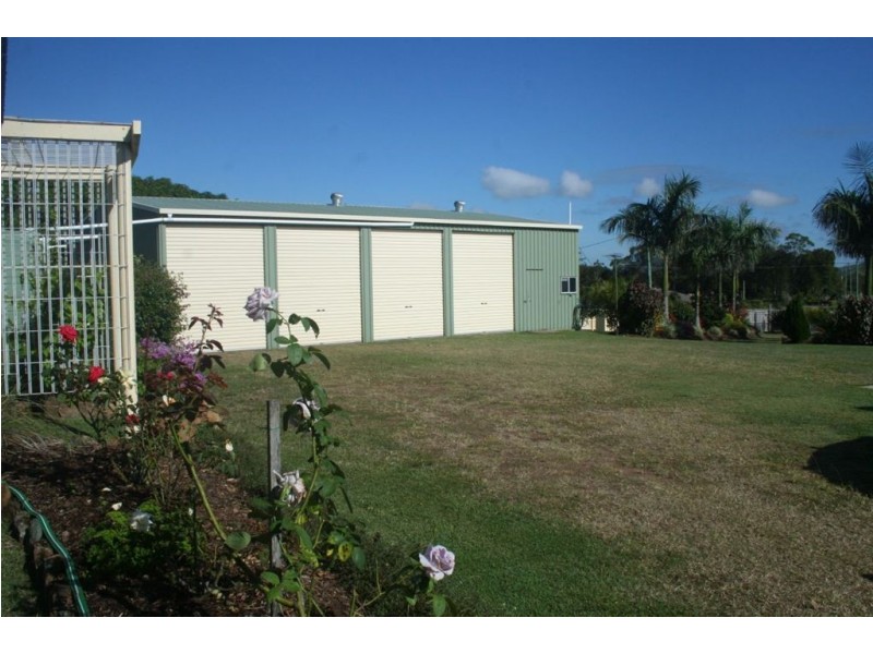 949 Grasstree Road, Sarina Beach QLD 4737