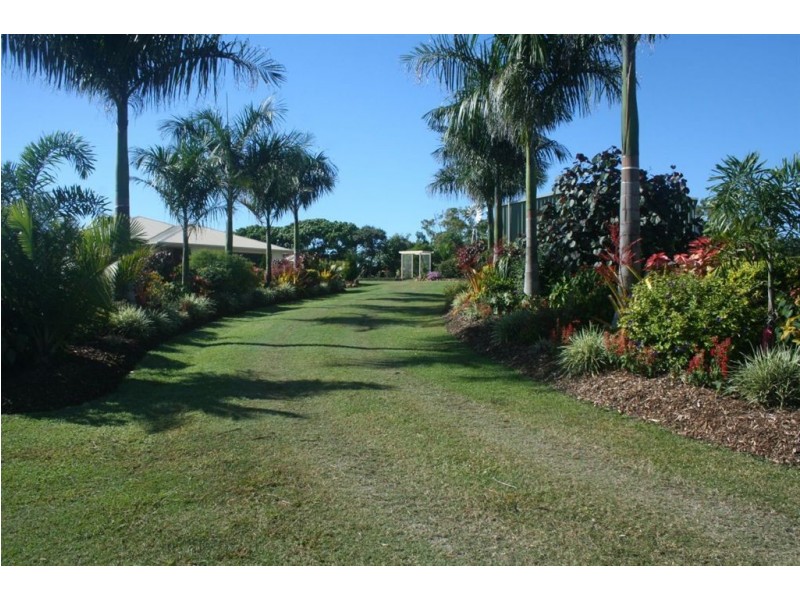 949 Grasstree Road, Sarina Beach QLD 4737