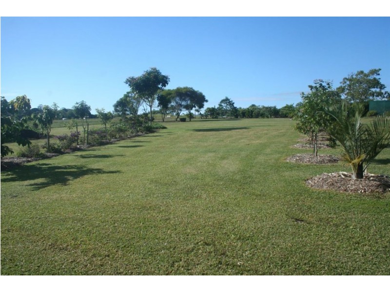 949 Grasstree Road, Sarina Beach QLD 4737