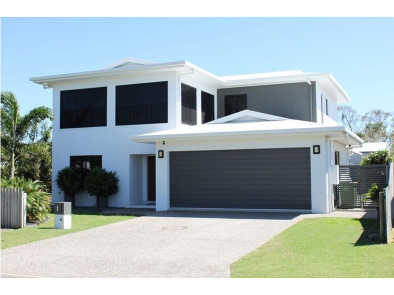 1 Seafarer Court, Blacks Beach QLD 4740