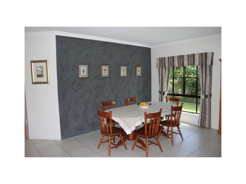 1 Seafarer Court, Blacks Beach QLD 4740