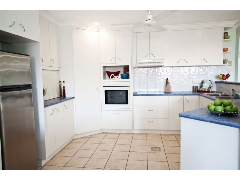 21 Barber Drive, Eimeo QLD 4740