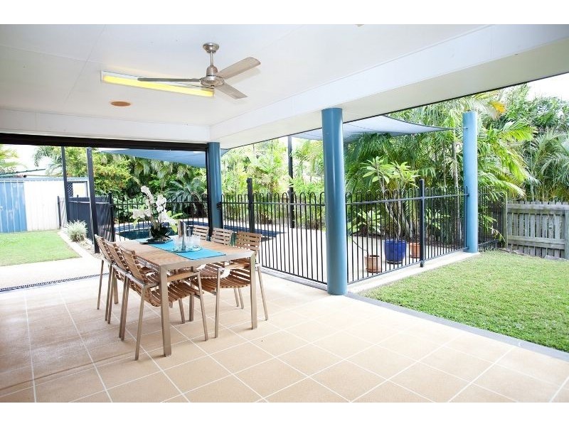 21 Barber Drive, Eimeo QLD 4740