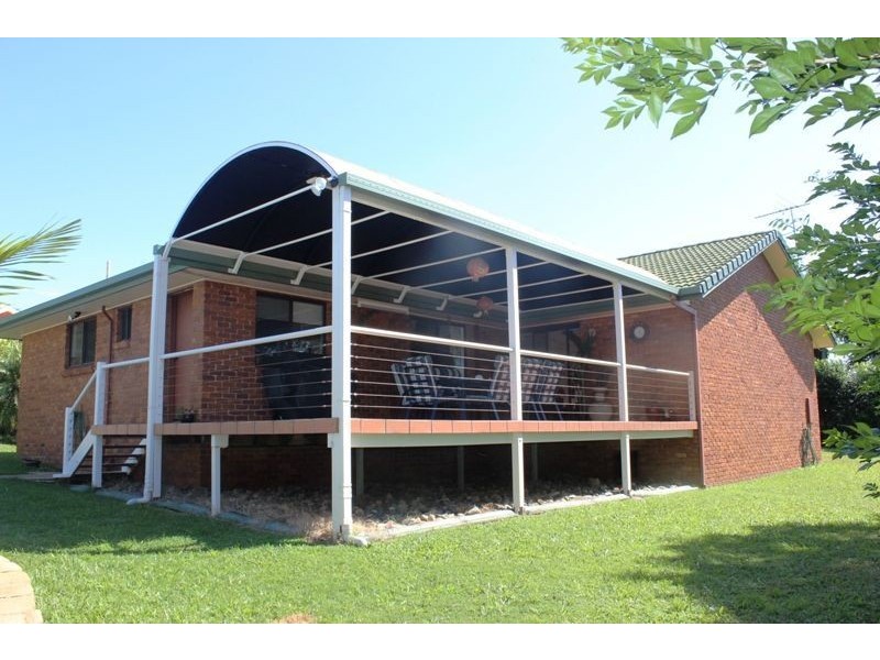 3 Arana Drive, Rural View QLD 4740