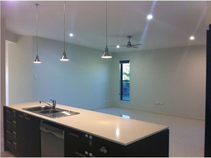 22 vidar Cresent, Ooralea QLD 4740