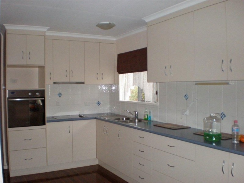 10 Hill End Road, Glenella QLD 4740