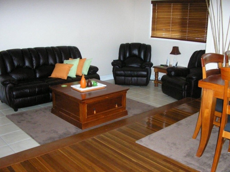 10 Hill End Road, Glenella QLD 4740