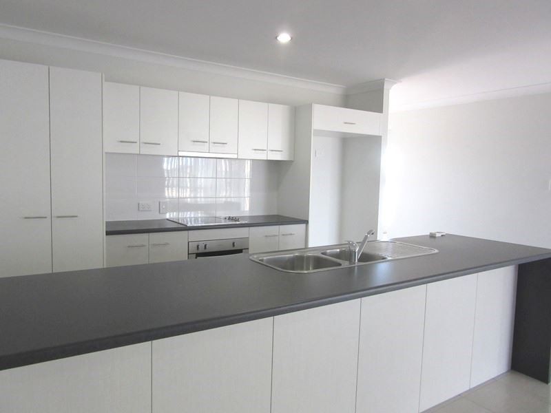 10 Hocking Cresent, Marian QLD 4753