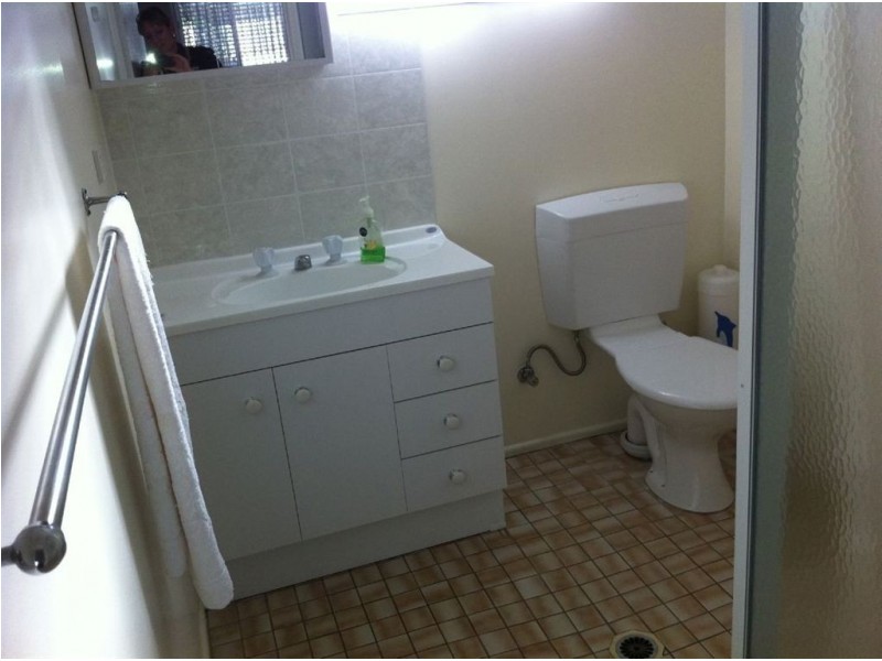 2/213 Evan Street, South Mackay QLD 4740